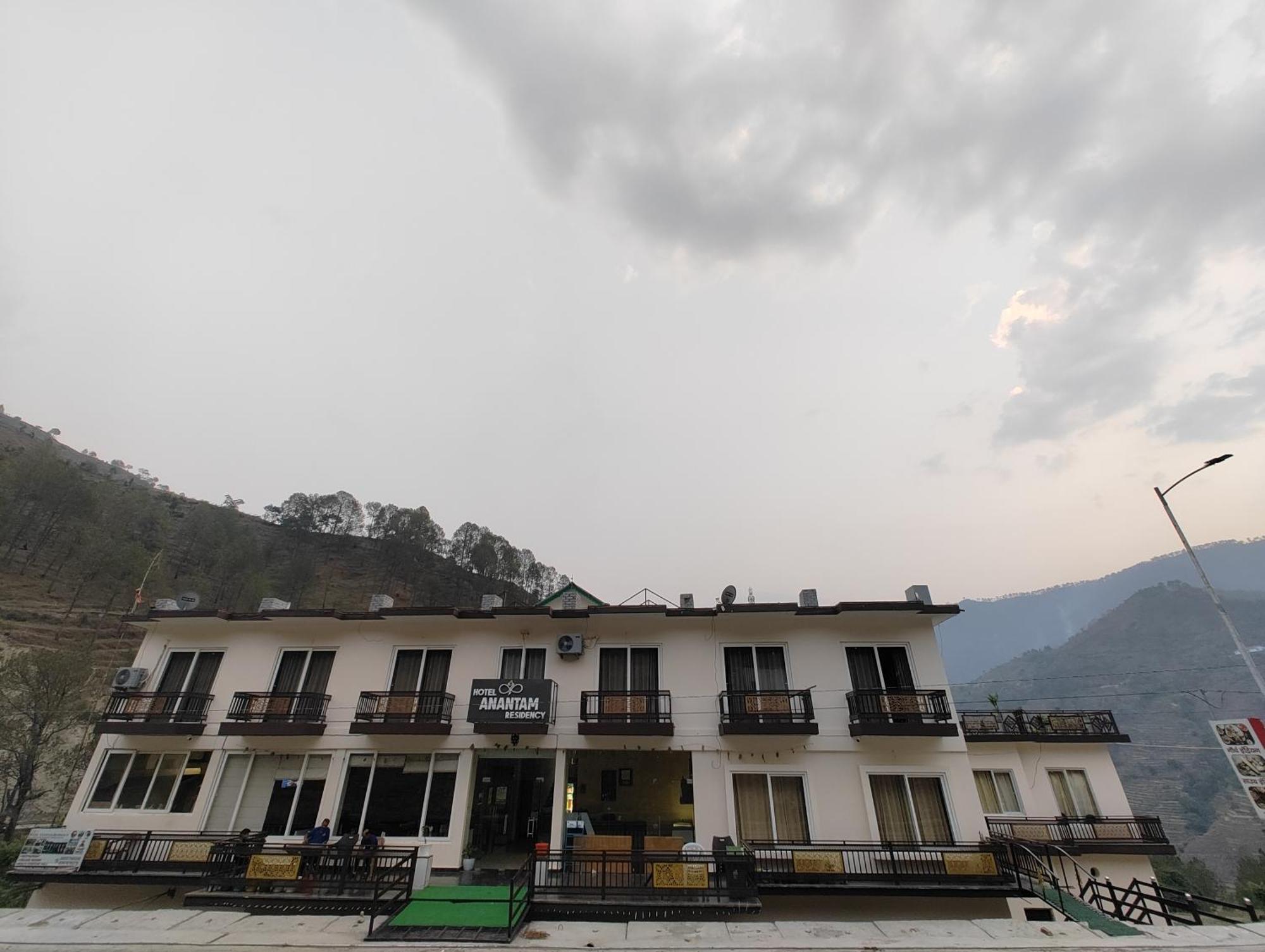 Hotel Anantam Residency Uttarkashi Ngoại thất bức ảnh