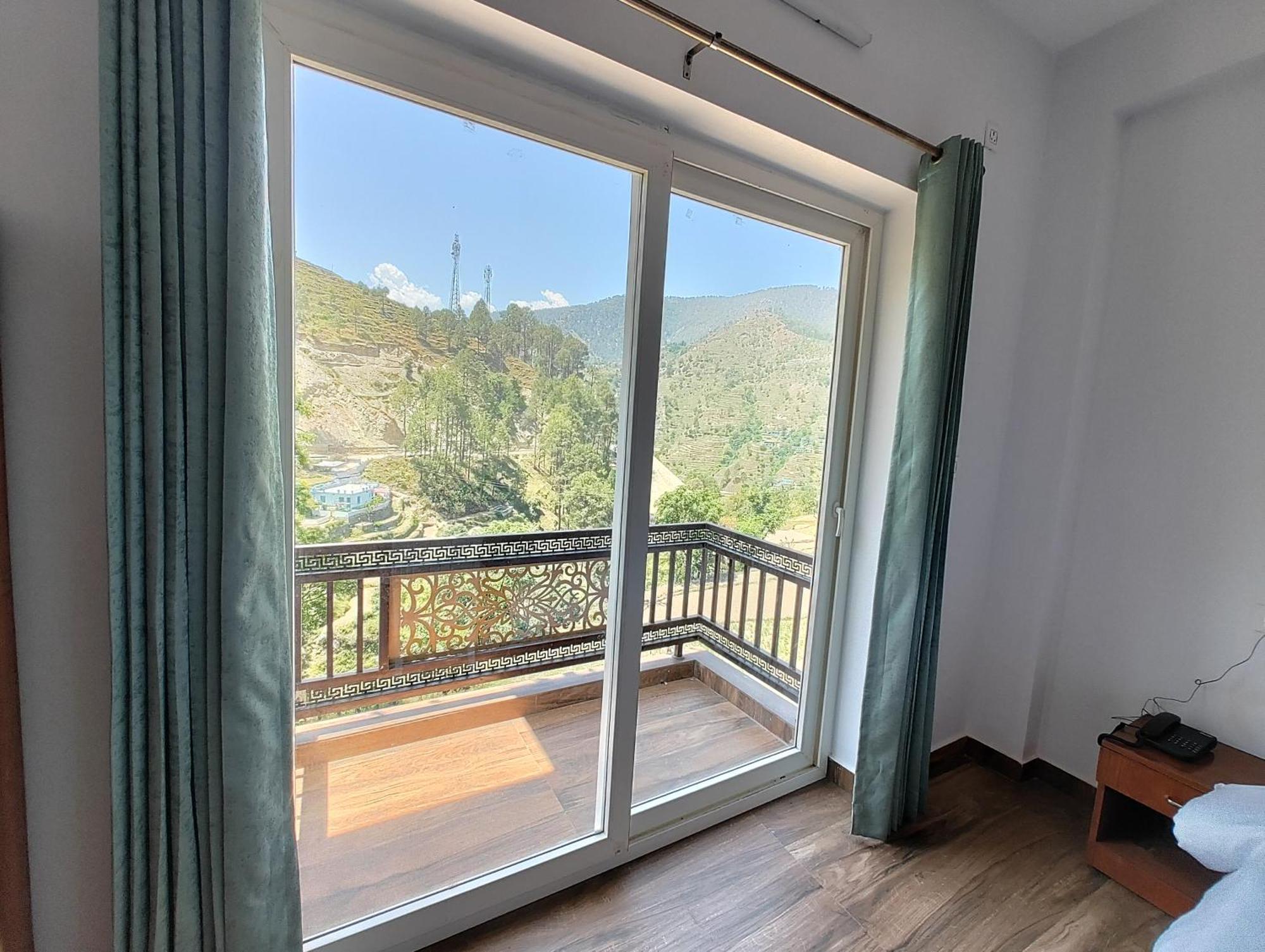 Hotel Anantam Residency Uttarkashi Ngoại thất bức ảnh